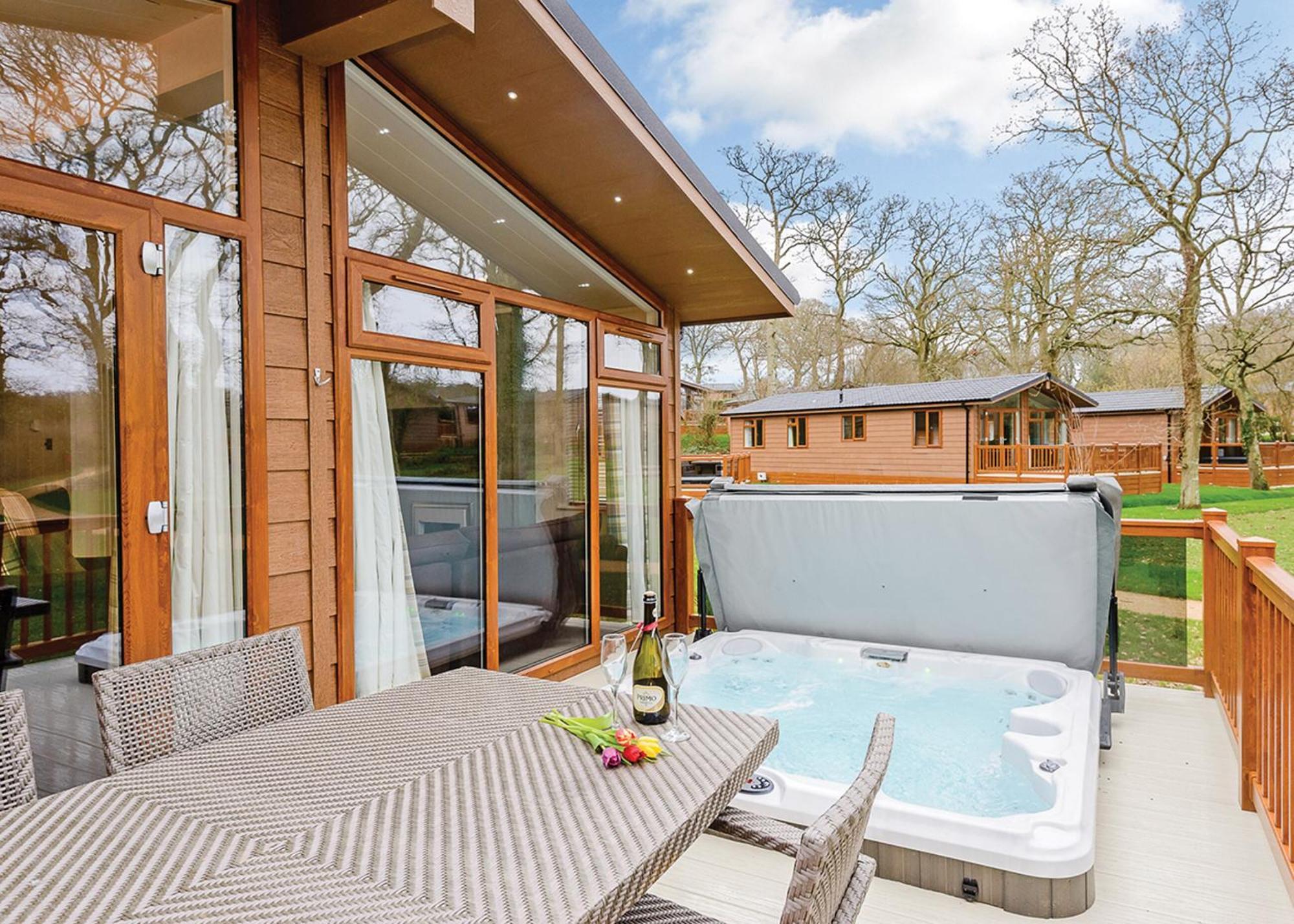 Wareham Forest Lodge Retreat Lytchett Minster Extérieur photo